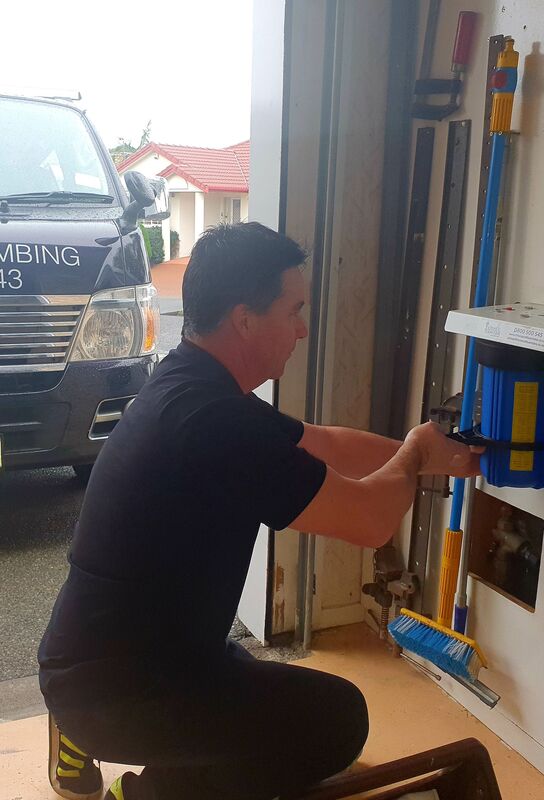 Michael Barker, Certifying Plumber with an Electrical Serviceperson Licence